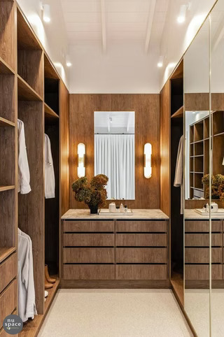 Walk-in robe joinery