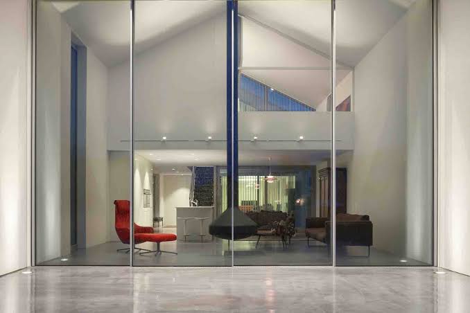 Glass doors and partitions